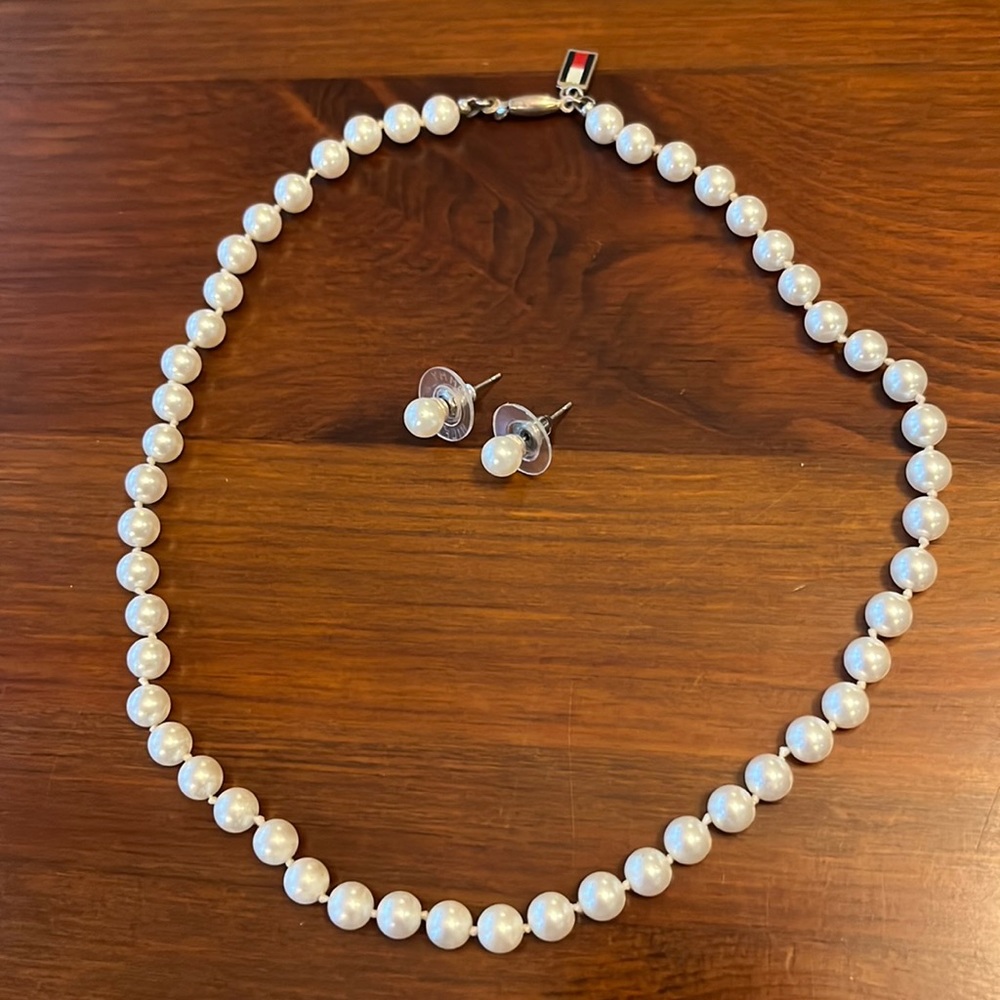 Tommy Hilfiger Pearl Necklace and Earrings set